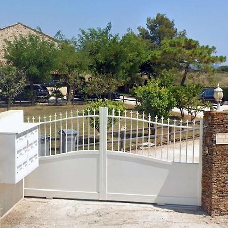 Grand Studio A 5Mns De La Plage Des Salins Hyères Exteriör bild
